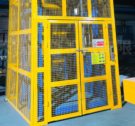 东莞货梯可以安装在室外吗